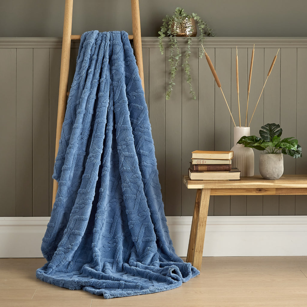 Provincial Blue Cable Knit Pattern Throw