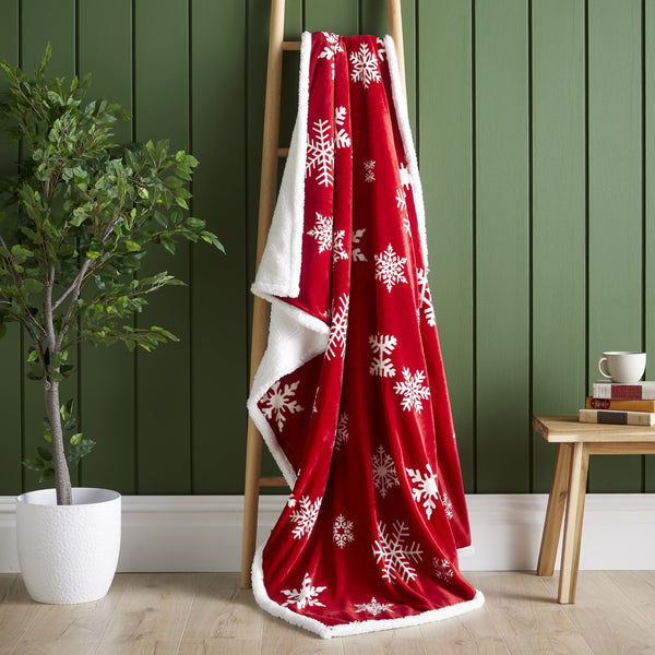 Red & White Festive Snowflake Print Sherpa Throw